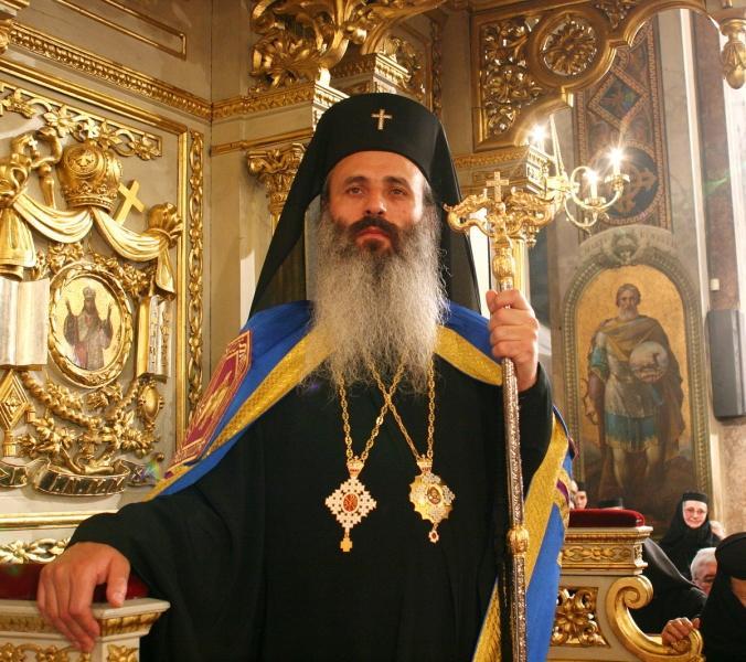 Mitropolitul Moldovei și Bucovinei v-a săvârși slujba Sfântului Botez pentru prunca Nectaria